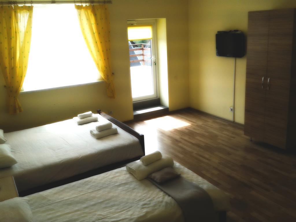 Hotel Arsenal à Daugavpils Extérieur photo